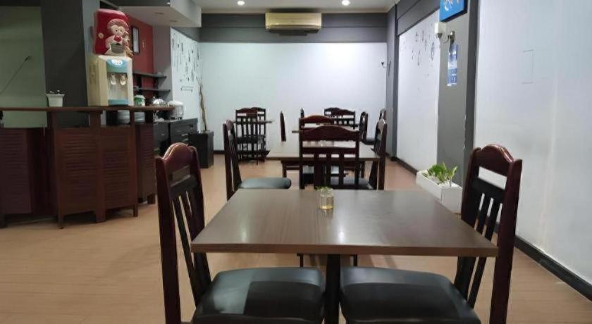 Hotel K77 Dumai Ngoại thất bức ảnh