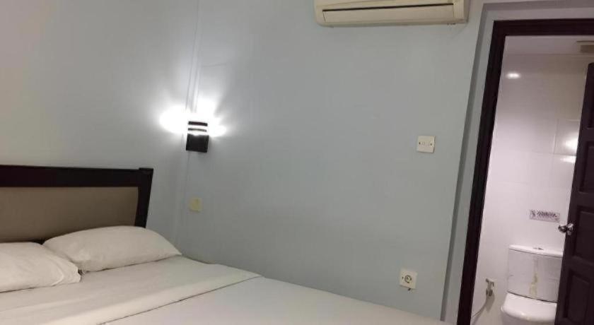 Hotel K77 Dumai Ngoại thất bức ảnh