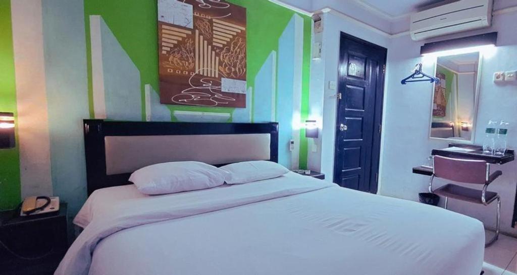 Hotel K77 Dumai Ngoại thất bức ảnh